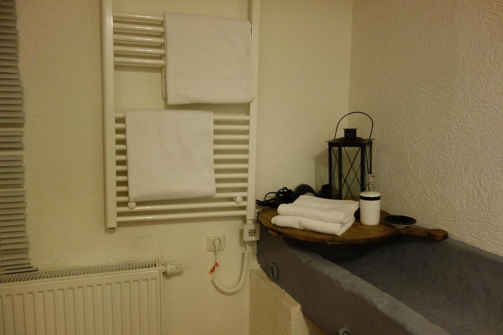 Zehnthof Hotel Geldersheim Ruang foto